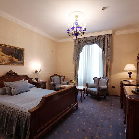 Grand London Várna