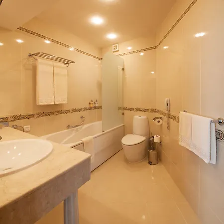 호텔 그랜드 런던 바르나