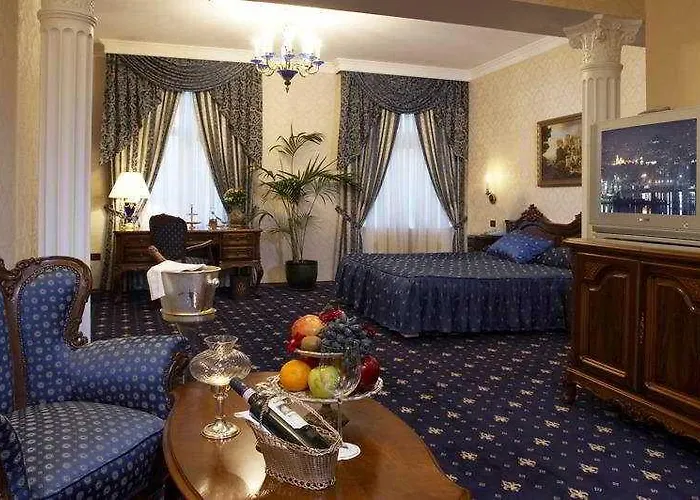 Ξενοδοχείο Grand London 5*