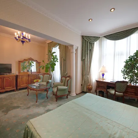 Grand London Hotel 5*