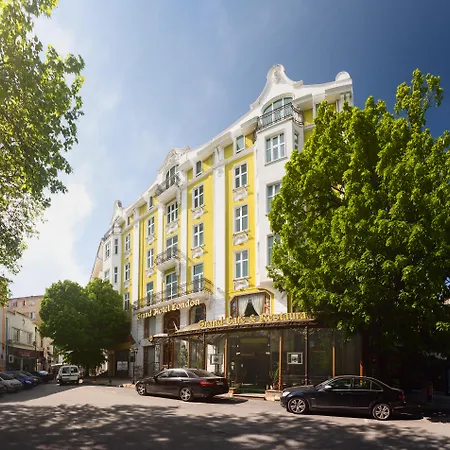 Grand London Hotel