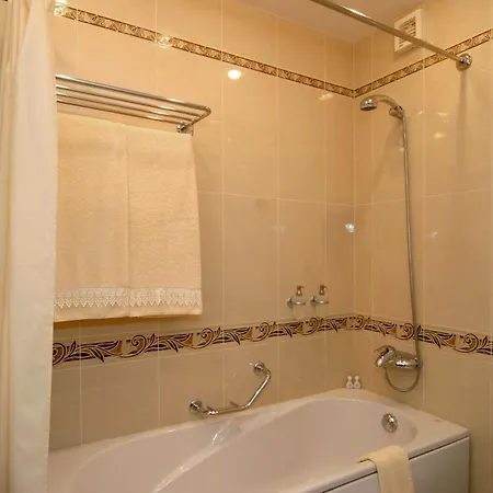 Hotel Grand London 5*
