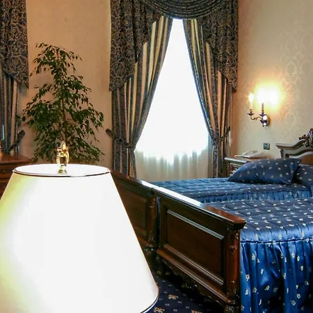 Grand London Hotel
