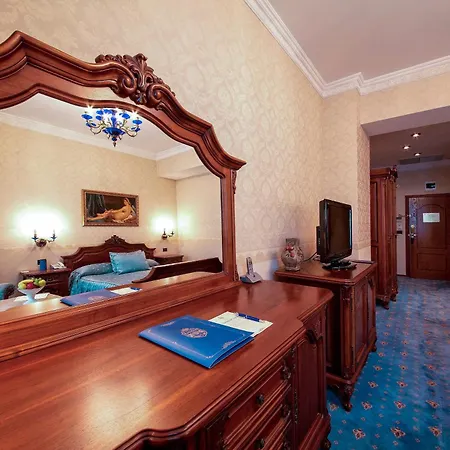 Grand London Varna