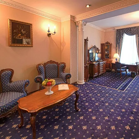 Grand London Hotel