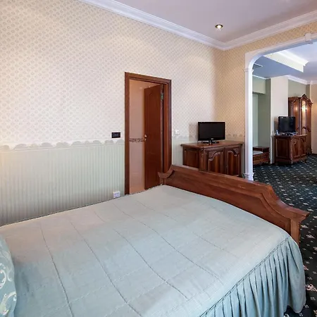 Grand London Hotel 5*
