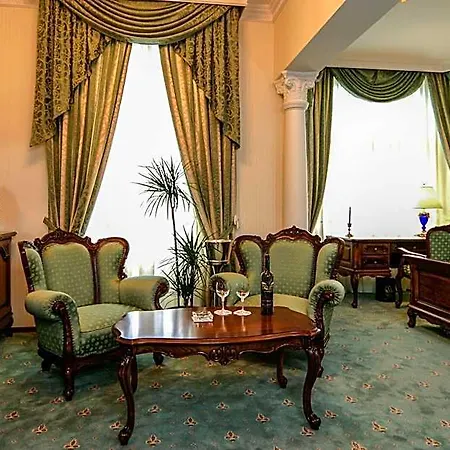 Grand London Hotel