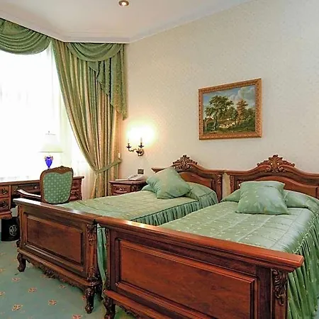 Grand London Varna