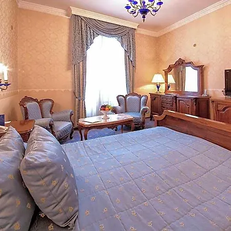 Hotel Grand London Varna